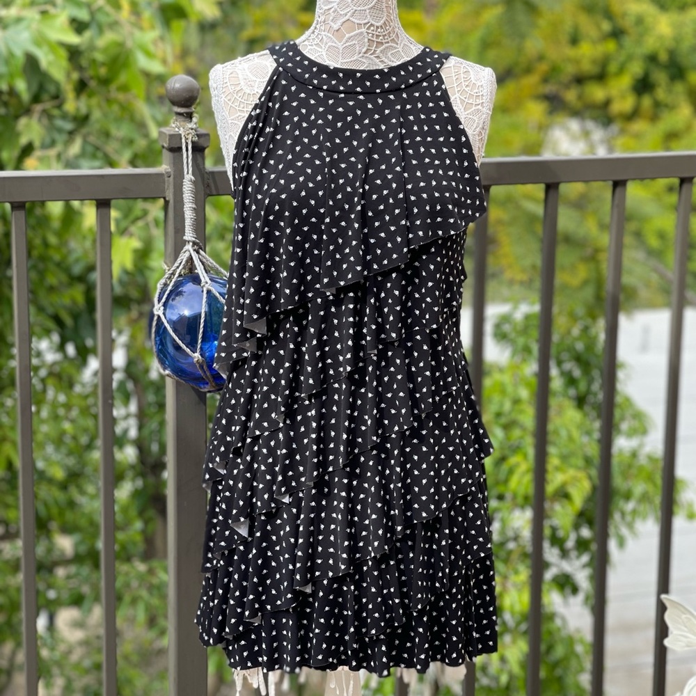 White House Black Market cocktail Ruffled dress